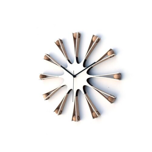 Juggler - handmade geometric wall clock made of bent plywood and wooden balls