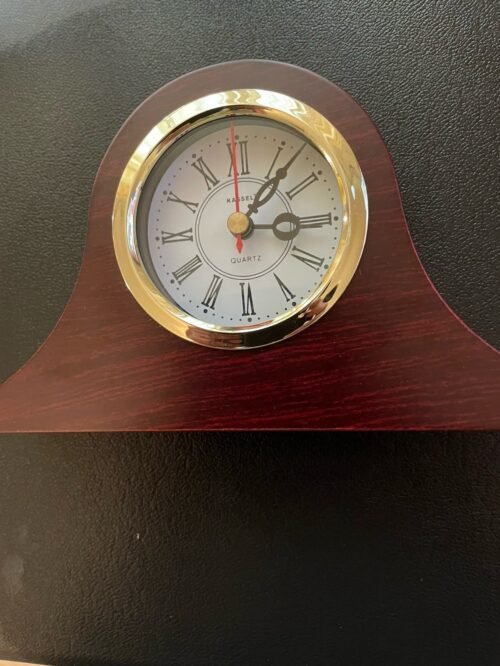 Kassel mahogany desktop quartz clock.