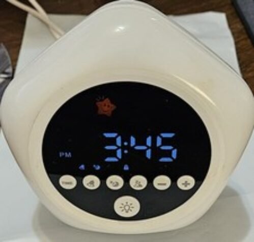 Kids Alarm Clock with Green Red Blue White Color Settings