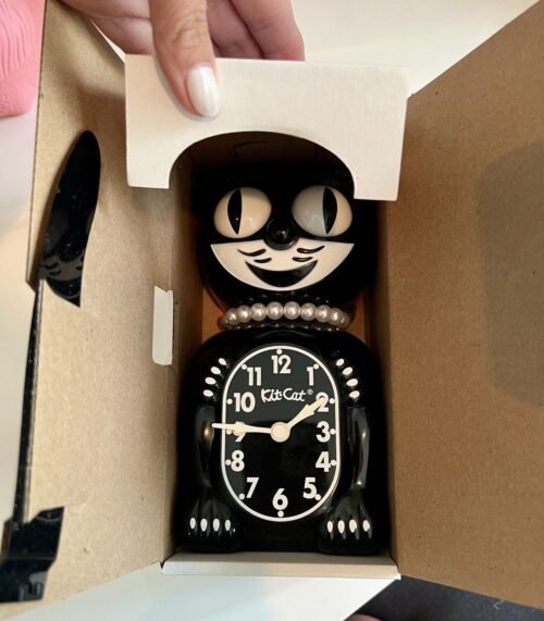 Kit-Cat Klock Classic Black LADY w/ Pearl Necklace Vintage Retro Black Cat Clock