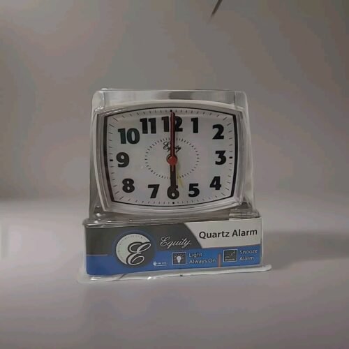 La Crosse Technology Equity Electric Quartz Alarm Clock 33100. Made In 2004