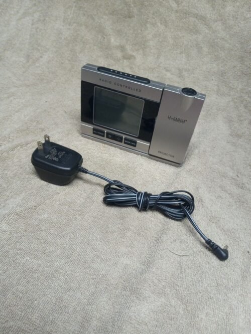 La Crosse Technology WT-5220U-IT Projection Alarm Clock- Works
