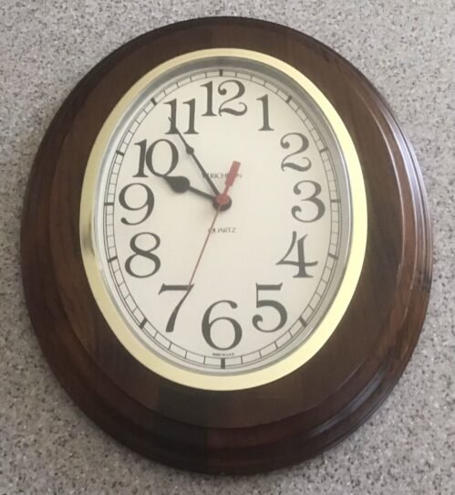 LARGE VERICHRON OVAL WOOD WALL CLOCK (15" X 12")