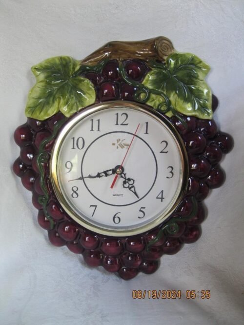 Large Vintage Ceramic Purple Grape Cluster Battery Wall Cock Kitchen "K" Quartz