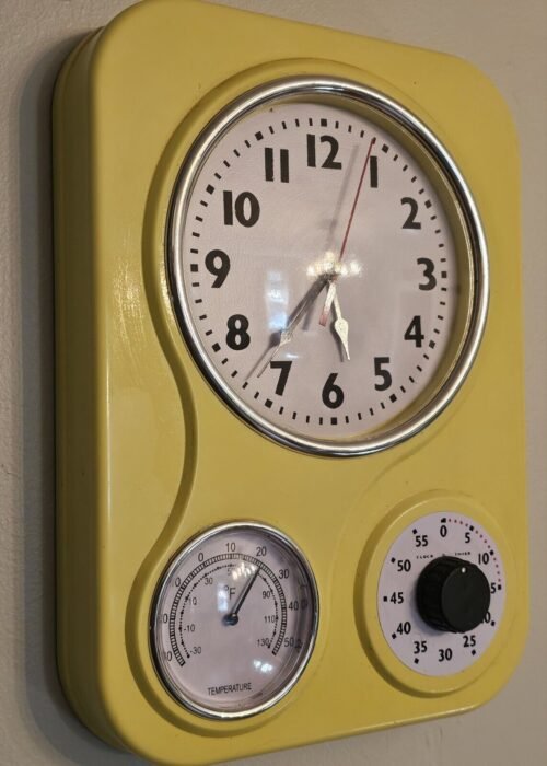 Lily's Home Retro Style Kitchen Wall Clock, Thermometer and 60-Minute Timer