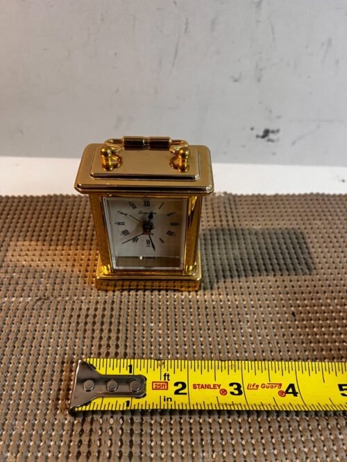 Linden small desktop clock