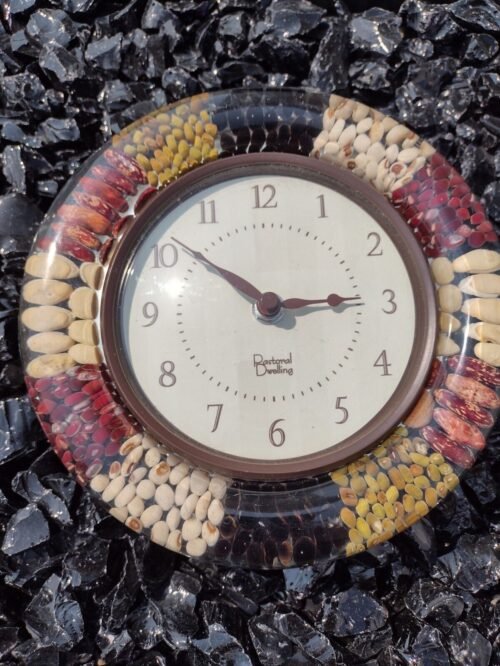 LUCITE WALL CLOCK PASTORAL DWELLING ENCASED LEGUMES NATURAL FARMHOUSE TESTED VTG