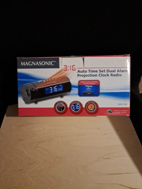 Magnasonic Auto Time Set Dual Alarm Projection Clock Radio