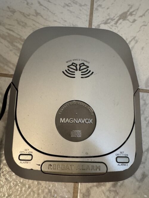 Magnavox Wide Angle Stereo Compact Disc Clock Radio CD Dual Alarm