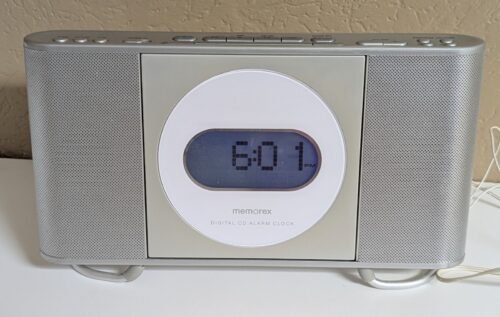 Memorex Digital Stereo Clock Radio AM/FM Dual Alarm Front Load CD Player MC7101