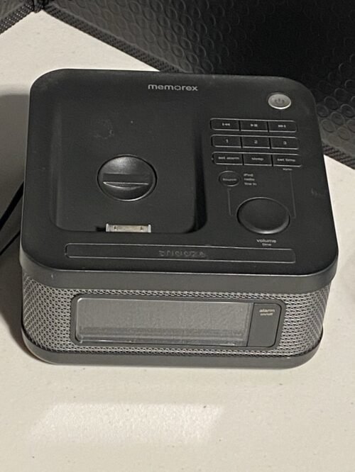 Memorex MI4703PBLK iPhones And Gen1 iPod Dock Radio Alarm Clock Tested & Working