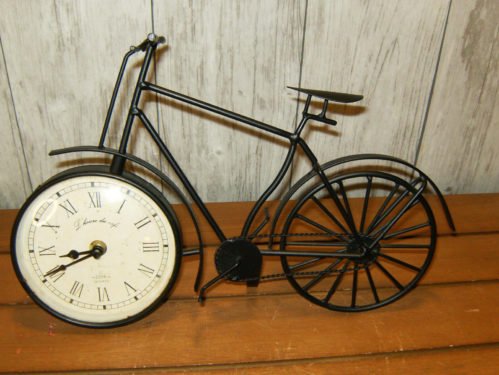 Metal Bicycle Desk Clock Classic Old Fashioned Decorative Clock