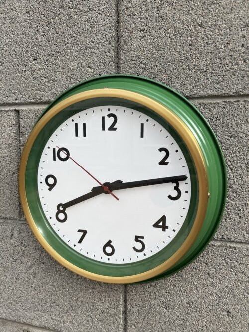 Metal Infiniti Group Battery / Quartz Wall Clock Green & White 13.5” Retro