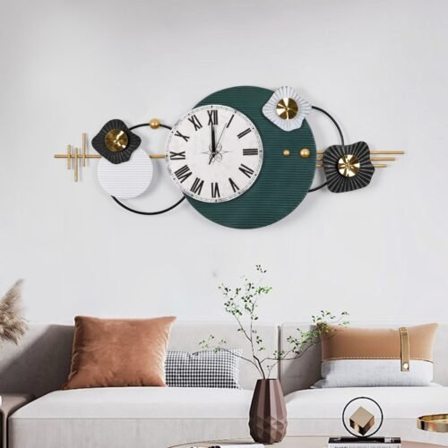 Modern Metal Wall Hanging Clock Non-Ticking Art Large Clock for Home Decoration