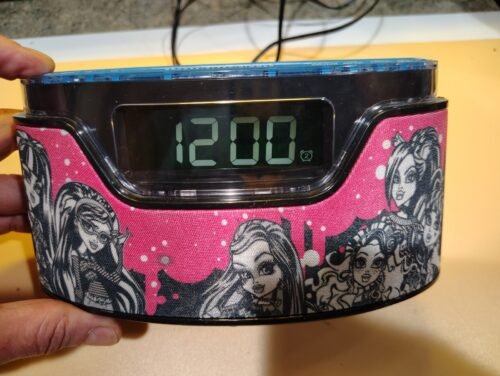 Monster High iPod Clock Radio Dock 50248C-IPH