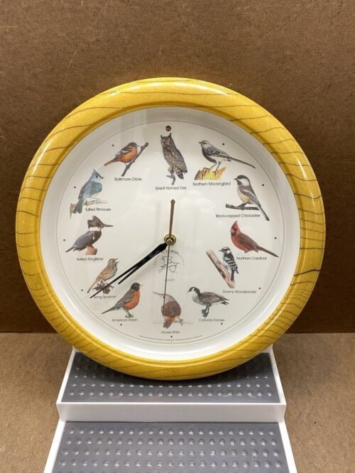 National Audubon Society Quartz Singing Bird Wall Clock Faux Wood Tested & Works