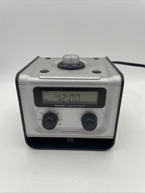 Neverlate Vintage 7-Day Alarm Clock Radio by American Innovative