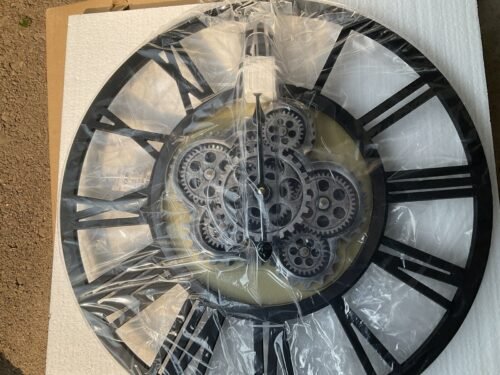 New 18” Wall Clock With Moving Gears