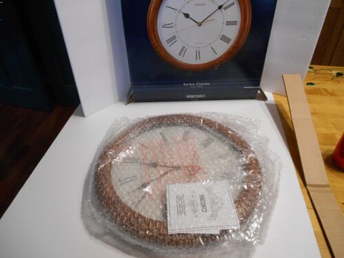 new in box seiko quartz wall clock oak frame qxa129zlh nib