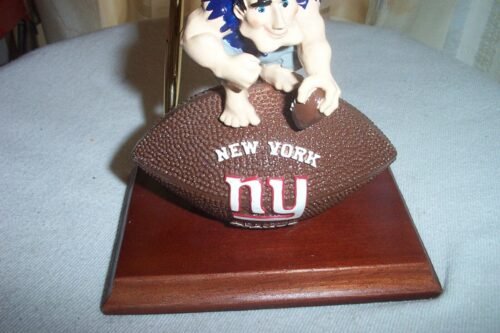 NEW YORK GIANTS NFL TEAM DESK SET WITH CLOCK - NEW IN BOX