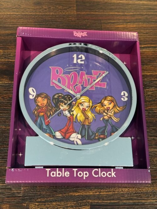 NIB BRATZ dolls Table Top Clock Analog Battery Operated Yasmin Cloe Jade Sasha