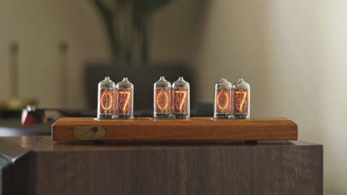 Nixie tube clock with IN-8-2 tubes 12/24H Wooden case Smooth Digit Transition