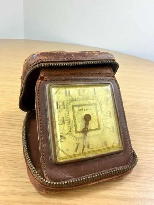 Old Vtg NEW HAVEN Genuine Alligator Cased Travel Traveling Clock Watch Jewelry