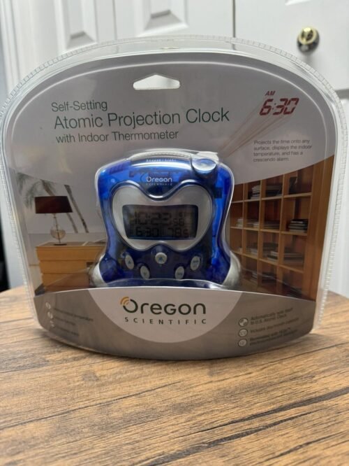 Oregon Scientific Atomic Projection Clock New Sealed Model RM313PNA Blue 2005