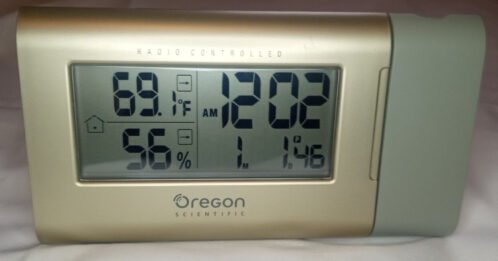 Oregon Scientific Projection Alarm Clock Model RMR606HGPA Working