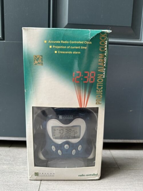 OREGON SCIENTIFIC PROJECTION ALARM CLOCK RM313PA BLUE BIG BOX NEW