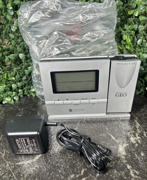 Oregon Scientific Radio Controlled Projection Clock Geo New No Box