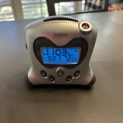 Oregon Scientific Self Setting Atomic Projection Clock w/ Thermometer Used