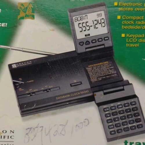 OREGON SCIENTIFIC Traveler's Clock Radio & Data Bank Model CR-7630 VTG 1997