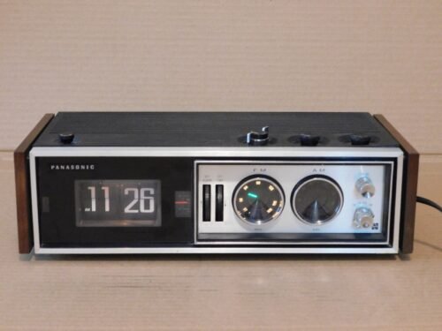 Panasonic Flip Alarm Clock Radio AM FM RC7469 Vintage Clean Tested Works Cameron