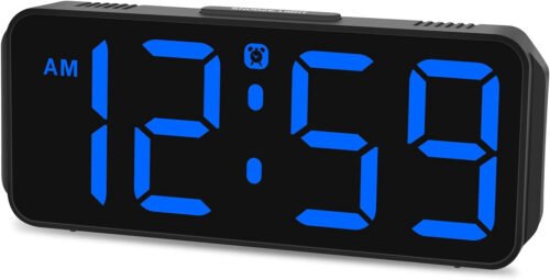 Peakeep Small Digital Alarm Clock for Bedrooms Bedside - Plug in Electric Clock