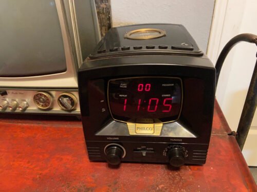 Philco Vintage TV Clock AM/FM Aux Radio Alarm Snooze Sleep Timer LED Display NEW