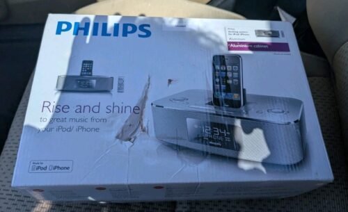 Philips Aluminum Docking System For iPod iPhone DC290/37 FM Radio New DMG Box