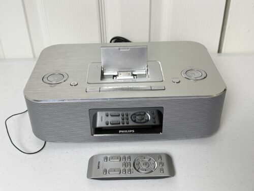 Philips DC290/37 iPod iPhone Alarm Clock Speaker Docking Station Radio MP3
