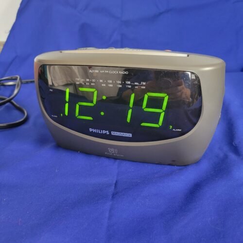 Philips Magnavox Dual Alarm Clock Radio AJ3380/17 TESTED working video