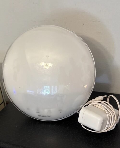Philips SmartSleep HF3520 Wake-Up Light Sunrise Alarm Clock Nature Sounds Radio