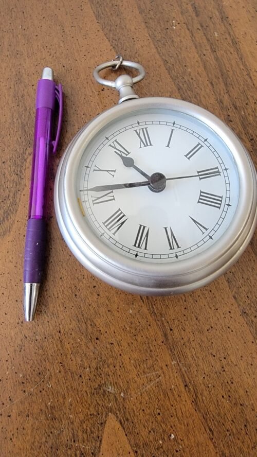 Pocketwatch-style wall clock, battery operated WORKS GREAT!
