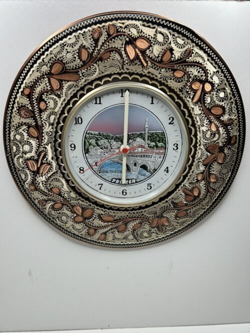 Quartz Wall Clock, Vintage, Brass Etched Design, Prizren Kosovo, Beautiful Look