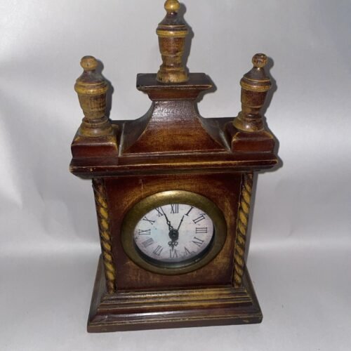 Quartz Wooden Mantle Clock With Lion Head Deco & 3 Nice Turned Wood Finials