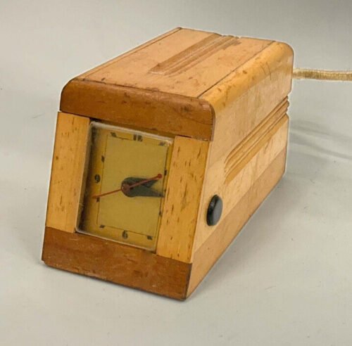 Rare American Art Deco Limited Edition Wooden Cased "Vgoue" Electric Desk Clock