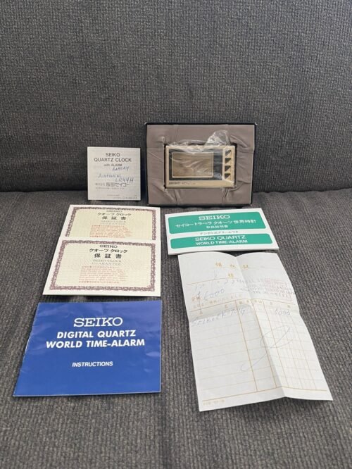 RARE HTF SEIKO SONY DIGITAL QUARTZ WORLD TIME TRAVEL ALARM CLOCK EK 701 G Japan