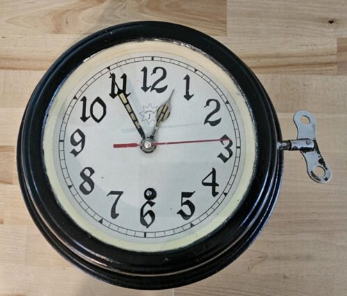 RARE J UNGHANS SUBMARINE NAVY MARINE SHIP WALL CLOCK ORIG KEY