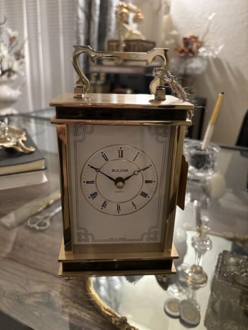 RARE Mint Condition Gold Bulova Desk Carriage quartz Clock Made in England B7221