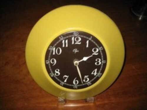 Rare Vintage MCM Elgin Metal Wall Clock ~ Battery Operated ~ Works GREAT!!!