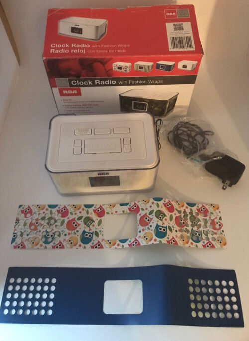 RCA Dual Alarm Clock Radio with Multicolor Fashion Wraps USB Charger Port