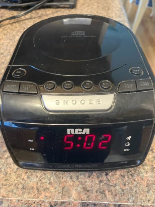 RCA Radio AM/FM & CD Player Digital Clock Model RP5605A Works TESTED